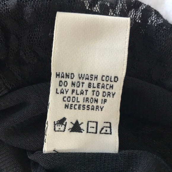 Max Studio black Art Deco blouse, size small - Picture 9 of 11